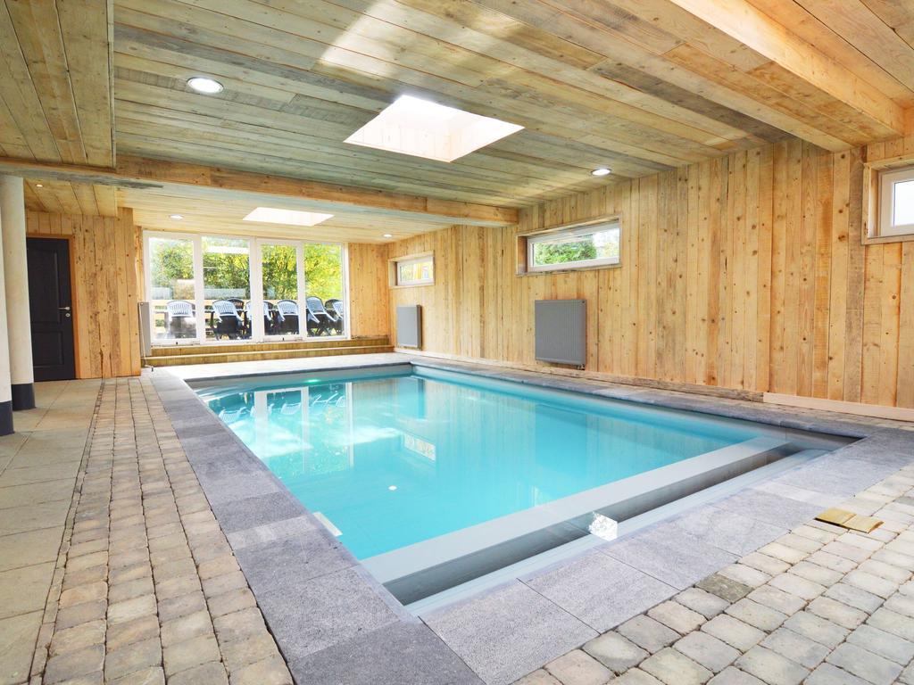 Luxueuse et spacieuse villa avec sauna et piscine, Malmedy